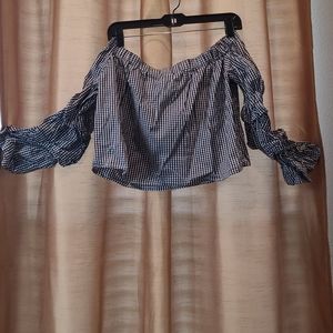 Crop off the shoulder Black & White checked top